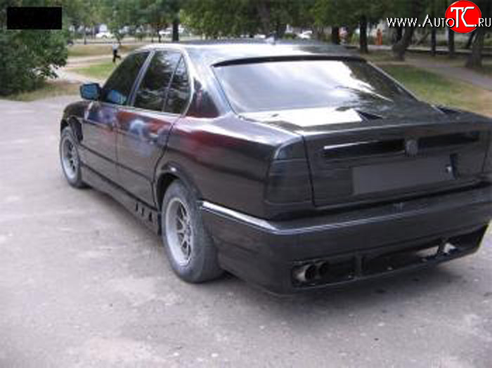 4 999 р. Накладка на задний бампер Rieger BMW 5 серия E34 седан дорестайлинг (1988-1994)  с доставкой в г. Йошкар-Ола