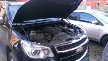 Упоры капота Russtal Chevrolet Trailblazer GM800 рестайлинг (2016-2020)