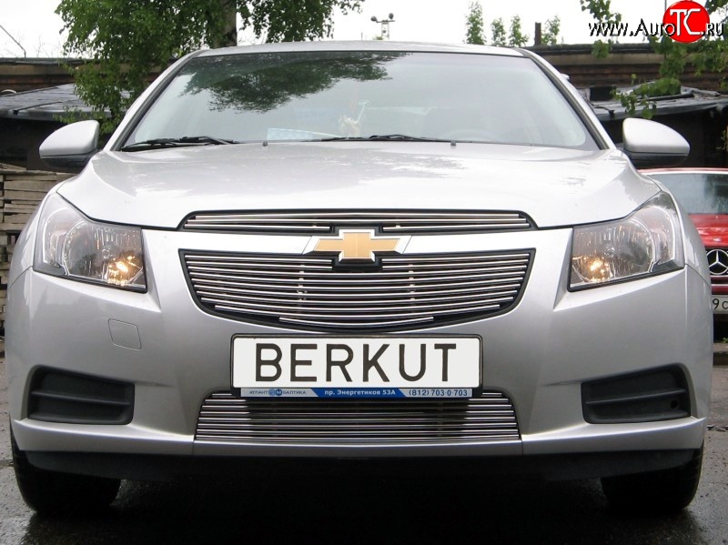 4 399 р. Декоративная вставка воздухозаборника Berkut Chevrolet Cruze J305 хэтчбек дорестайлинг (2009-2012)  с доставкой в г. Йошкар-Ола