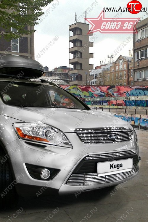 5 579 р. Декоративная вставка воздухозаборника в бампер Souz-96 Ford Kuga 1 (2008-2013)  с доставкой в г. Йошкар-Ола