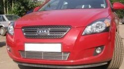 4 399 р. Декоративная вставка воздухозаборника Berkut  KIA Ceed  1 ED (2006-2010) дорестайлинг универсал, дорестайлинг, хэтчбэк 5 дв.  с доставкой в г. Йошкар-Ола. Увеличить фотографию 1