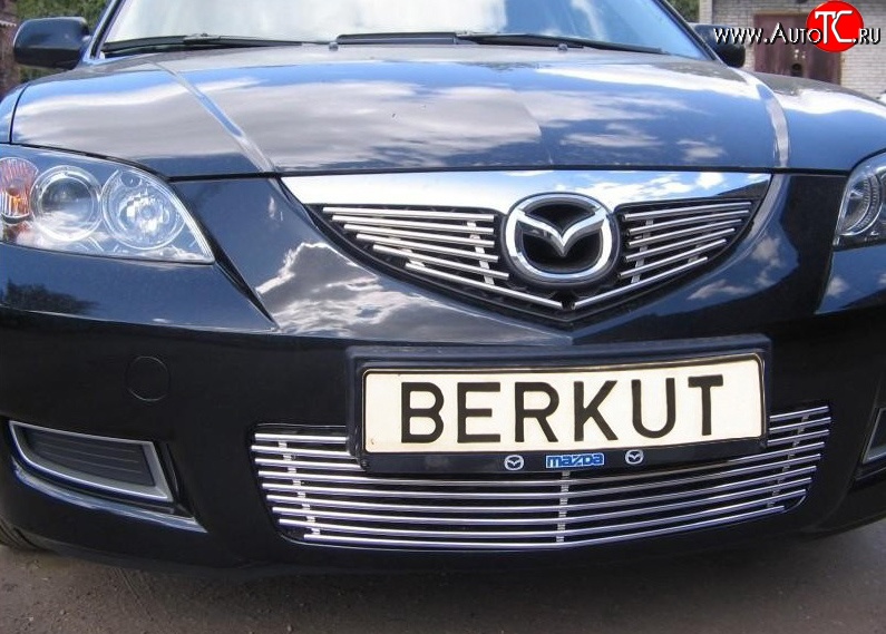 3 999 р. Декоративная вставка решетки радиатора Berkut Mazda 3/Axela BK дорестайлинг седан (2003-2006)  с доставкой в г. Йошкар-Ола