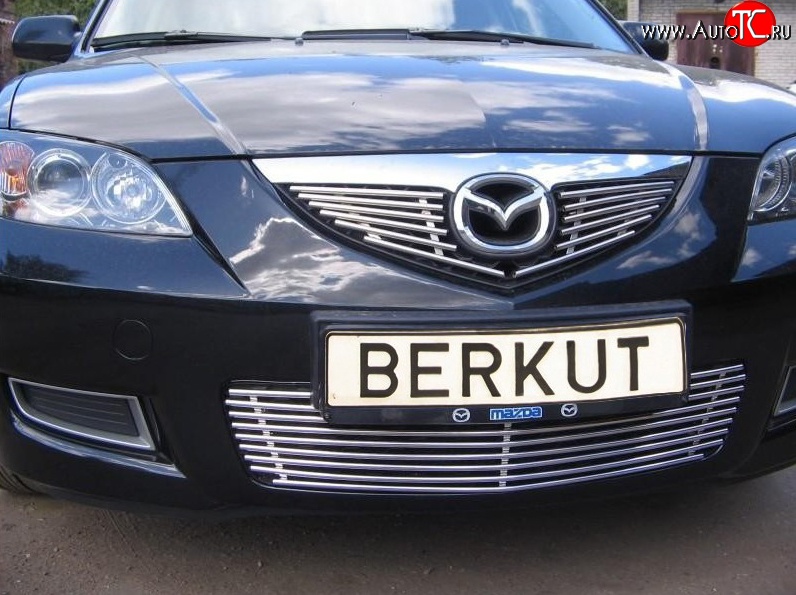 5 399 р. Декоративная вставка воздухозаборника Berkut Mazda 3/Axela BK дорестайлинг седан (2003-2006)  с доставкой в г. Йошкар-Ола