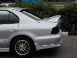 Козырёк на заднее стекло LIBERAL Mitsubishi Galant 8  дорестайлинг седан (1996-1998)