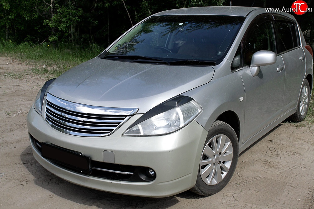 1 099 р. Реснички RA на фары  Nissan Tiida ( 1 хэтчбэк,  1 седан,  1 хэтчбек) (2004-2014) C11 дорестайлинг, Япония, C11 дорестайлинг, C11 рестайлинг, C11 рестайлинг (Неокрашенные)  с доставкой в г. Йошкар-Ола