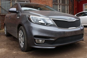 3 199 р. Защитная сетка в бампер (низ, ячейка 3х7 мм) Alfeco Стандарт KIA Rio 3 QB рестайлинг седан (2015-2017) (Чёрная)  с доставкой в г. Йошкар-Ола. Увеличить фотографию 2