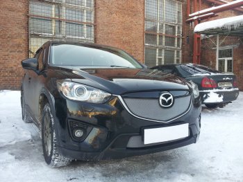 4 299 р. Защитная сетка в бампер (верх, ячейка 3х7 мм) Alfeco Стандарт  Mazda CX-5  KE (2011-2014) дорестайлинг (Хром)  с доставкой в г. Йошкар-Ола. Увеличить фотографию 3