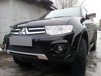 3 089 р. Защитная сетка в бампер (низ, ячейка 3х7 мм) Alfeco Стандарт Mitsubishi L200 4  рестайлинг (2013-2016) (Чёрная)  с доставкой в г. Йошкар-Ола. Увеличить фотографию 3