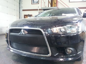 5 849 р. Защитная сетка в бампер (3 части, ячейка 3х7 мм) Alfeco Стандарт Mitsubishi Lancer 10 CY седан рестайлинг (2011-2017) (Чёрная)  с доставкой в г. Йошкар-Ола. Увеличить фотографию 2