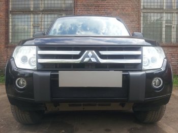 Защитная сетка в бампер (низ, ячейка 3х7 мм) Стрелка11 Стандарт Mitsubishi Pajero 4 V80 дорестайлинг (2006-2011)  (Чёрная)