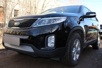 4 199 р. Защитная сетка в бампер (середина, ячейка 4х10 мм) Alfeco Премиум KIA Sorento XM рестайлинг (2012-2015) (Хром)  с доставкой в г. Йошкар-Ола. Увеличить фотографию 2