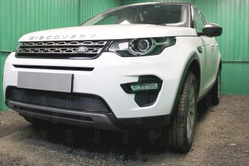 4 499 р. Защитная сетка в бампер (низ, ячейка 4х10 мм) Alfeco Премиум Land Rover Discovery Sport L550 рестайлинг (2019-2025) (Чёрная)  с доставкой в г. Йошкар-Ола. Увеличить фотографию 2