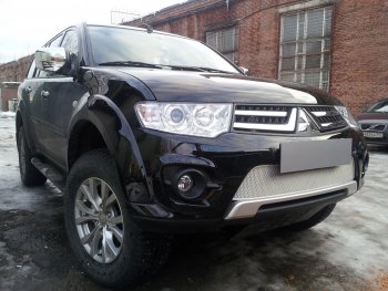 4 299 р. Защитная сетка в бампер (низ, ячейка 4х10 мм) Alfeco Премиум Mitsubishi L200 4  рестайлинг (2013-2016) (Хром)  с доставкой в г. Йошкар-Ола. Увеличить фотографию 4