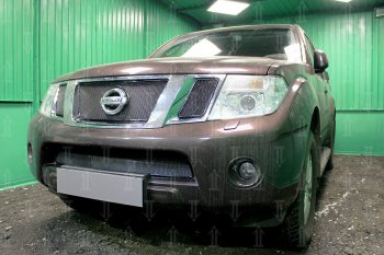 4 799 р. Защитная сетка в бампер (низ, ячейка 4х10 мм) Стрелка11 Премиум Nissan Pathfinder R51 рестайлинг (2009-2014) (Чёрная)  с доставкой в г. Йошкар-Ола. Увеличить фотографию 2