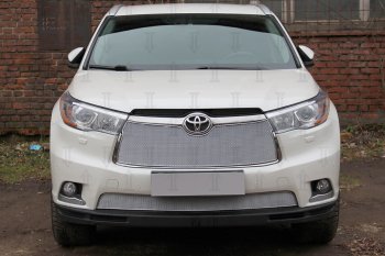 Защитная сетка в бампер (верх, ячейка 4х10 мм) Стрелка11 Премиум Toyota Highlander XU50 дорестайлинг (2013-2017) ()