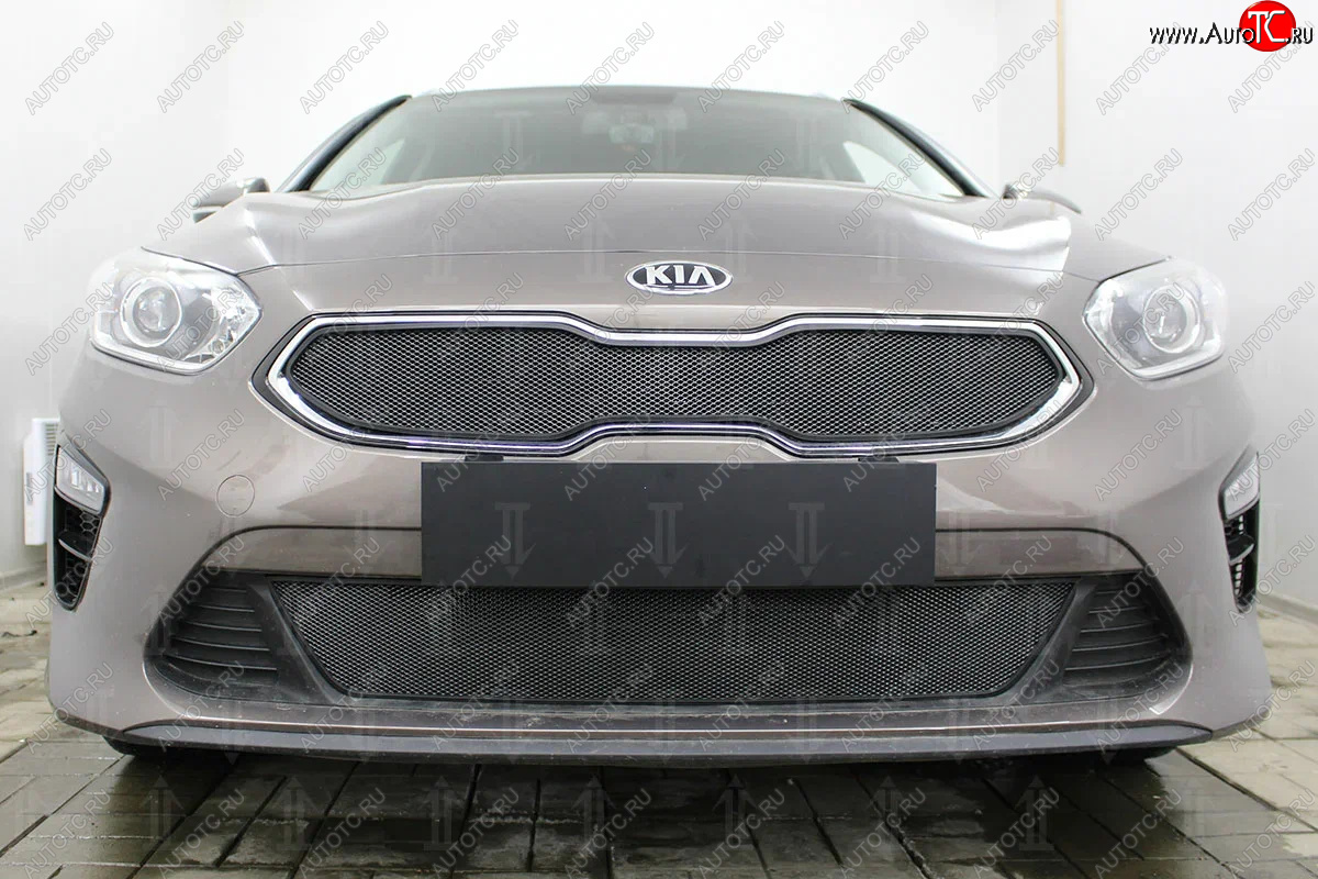 3 779 р. Защитная сетка в бампер (низ, ячейка 3х7 мм) Alfeco Стандарт  KIA Ceed  3 CD (2018-2025) универсал, хэтчбэк (Чёрная)  с доставкой в г. Йошкар-Ола