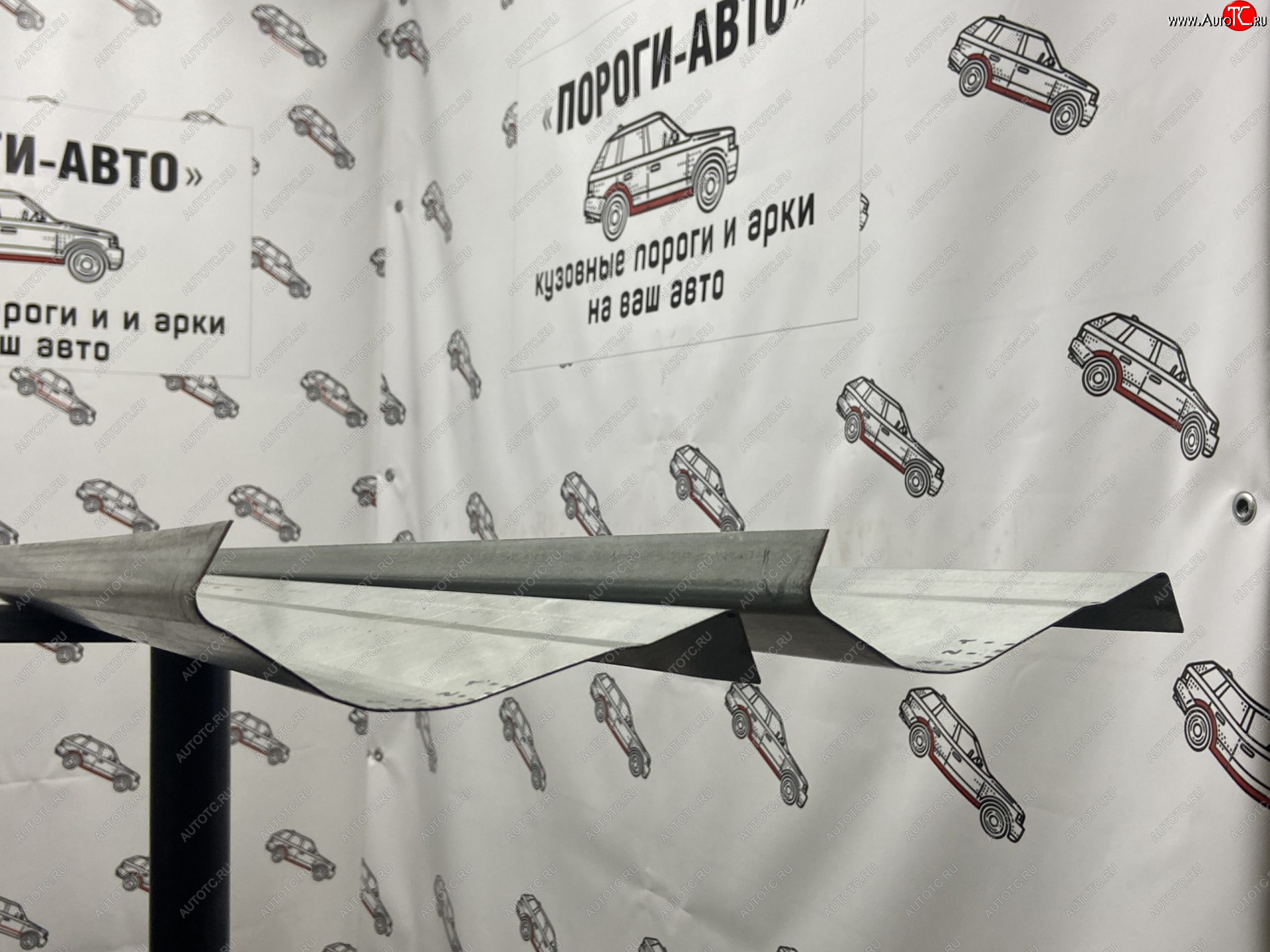 3 899 р. Комплект ремонтных порогов (кузовные пороги) Пороги-Авто  Mitsubishi Pajero ( 3 V70,  3 V60) (1999-2006) дорестайлинг, дорестайлинг, рестайлинг, рестайлинг (холоднокатаная сталь 1 мм)  с доставкой в г. Йошкар-Ола