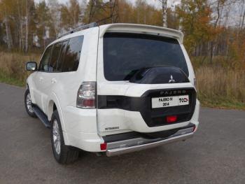 Защита заднего бампера (центральная) d 75*42 мм ТСС Тюнинг Mitsubishi Pajero 4 V90 2-ой рестайлинг (2014-2020)