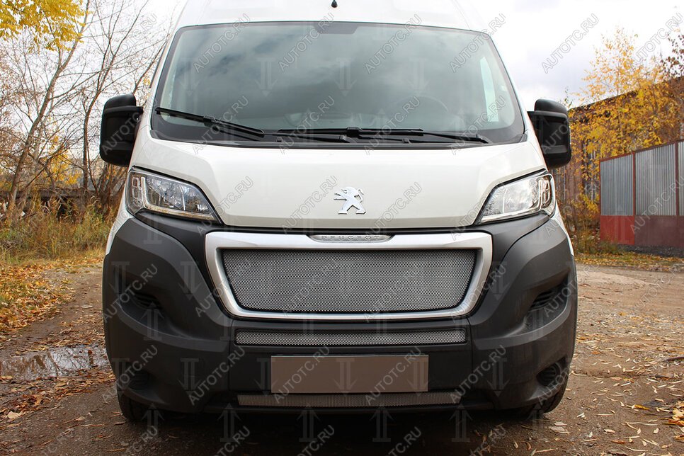 4 849 р. Защита радиатора (верх) Стрелка11 Стандарт  Peugeot Boxer  290 (2014-2025) (хром)  с доставкой в г. Йошкар-Ола