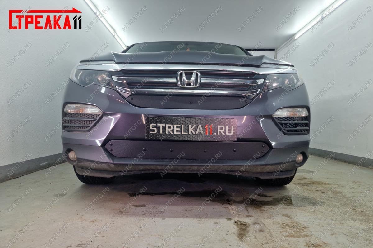 969 р. Зимняя заглушка решетки радиатора (верх) Стрелка11  Honda Pilot  YF6 (2016-2019) дорестайлинг (черная)  с доставкой в г. Йошкар-Ола