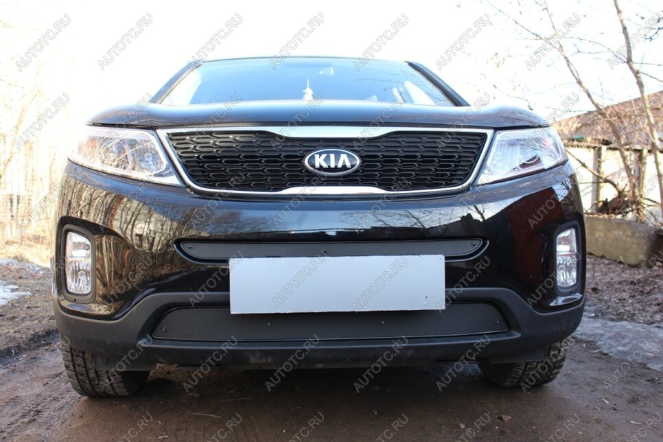 969 р. Зимняя заглушка решетки радиатора (середина) Стрелка11   KIA Sorento  XM (2012-2015) рестайлинг (черная)  с доставкой в г. Йошкар-Ола