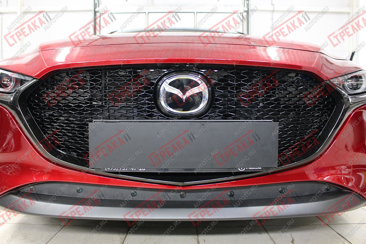 969 р. Зимняя заглушка решетки радиатора (низ) Стрелка11  Mazda 3/Axela  BP (2019-2025) хэтчбэк (черная)  с доставкой в г. Йошкар-Ола