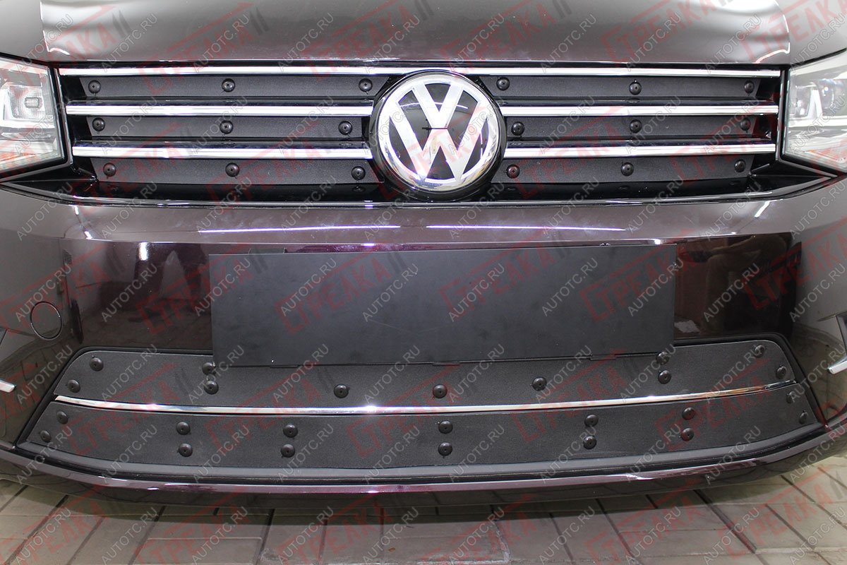 1 599 р. Зимняя заглушка решетки радиатора (верх 6 частей) Стрелка11 Volkswagen Caddy 2K рестайлинг (2015-2020) (черная)  с доставкой в г. Йошкар-Ола