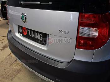 1 379 р. Защитная накладка на задний бампер MV-Tuning  Skoda Yeti (2009-2013) (Текстурная поверхность)  с доставкой в г. Йошкар-Ола. Увеличить фотографию 2