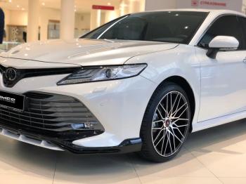 16 899 р. Накладка переднего бампера HEMMES  Toyota Camry  XV70 (2017-2021) дорестайлинг  с доставкой в г. Йошкар-Ола. Увеличить фотографию 5