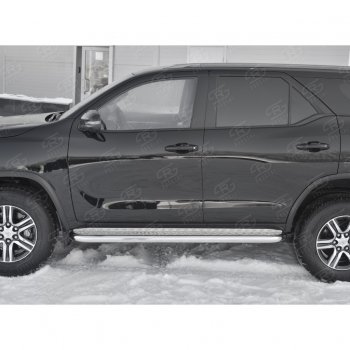 33 999 р. Порожки для ног (труба Ø63) SLITKOFF  Toyota Fortuner  AN160 (2015-2024) дорестайлинг, рестайлинг (лист - алюминий, профиль - сталь)  с доставкой в г. Йошкар-Ола. Увеличить фотографию 2