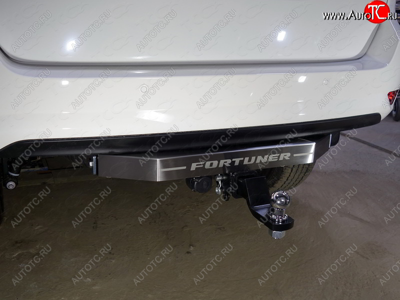 23 299 р. Фаркоп (тягово-сцепное устройство) TCC (надпись Fortuner)  Toyota Fortuner  AN160 (2015-2025) дорестайлинг, рестайлинг (оцинкованный, шар Е - нержавейка)  с доставкой в г. Йошкар-Ола