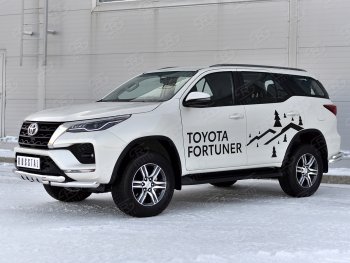 28 999 р. Защита переднего бампера (Ø63 мм с клыками, нержавейка) SLITKOFF Toyota Fortuner AN160 рестайлинг (2020-2025)  с доставкой в г. Йошкар-Ола. Увеличить фотографию 3