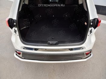 2 199 р. Накладка на задний бампер Russtal Toyota Highlander XU50 рестайлинг (2016-2020) (полированная нержавейка)  с доставкой в г. Йошкар-Ола. Увеличить фотографию 2