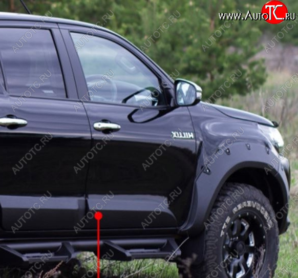 2 599 р. Молдинг двери RA (передний правый)  Toyota Hilux  AN120 (2016-2020) дорестайлинг (Поверхность шагрень)  с доставкой в г. Йошкар-Ола