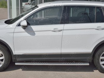 31 649 р. Пороги труба 120х60 овал с проступью Russtal Volkswagen Tiguan Mk2 дорестайлинг (2016-2020)  с доставкой в г. Йошкар-Ола. Увеличить фотографию 2