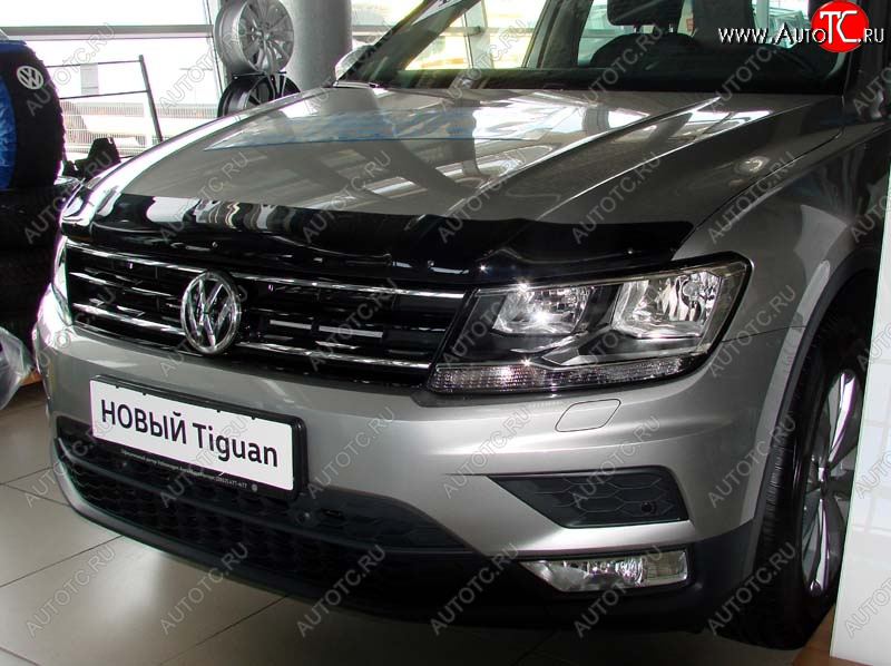 3 299 р. Дефлектор капота SIM Volkswagen Tiguan Mk2 дорестайлинг (2016-2020)  с доставкой в г. Йошкар-Ола