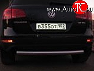 7 849 р. Защита заднего бампера из трубы диаметром 76 мм Металл Дизайн Volkswagen Touareg NF дорестайлинг (2010-2014)  с доставкой в г. Йошкар-Ола